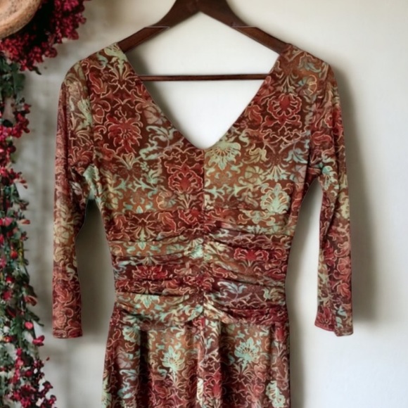 MAGGY Boutique Floral Long Sleeve Ruched Body-Con Dress Size 6 - Picture 5 of 8